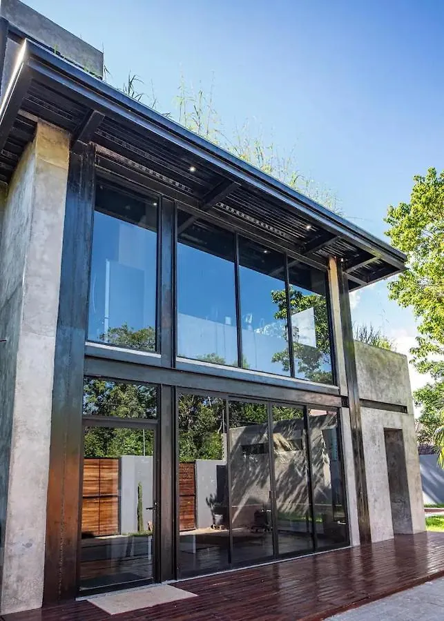 Casa Formato: Tulum Artist Residency Hostel